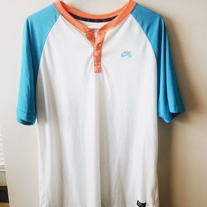Nike SB Henley Shirt